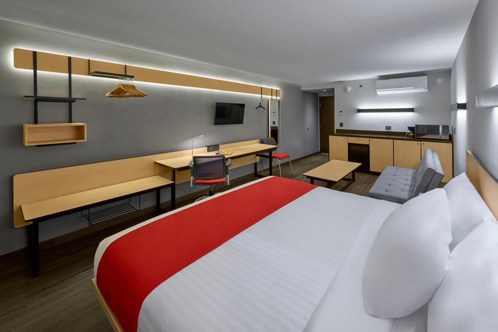 Express By Marriott Hotel 4*